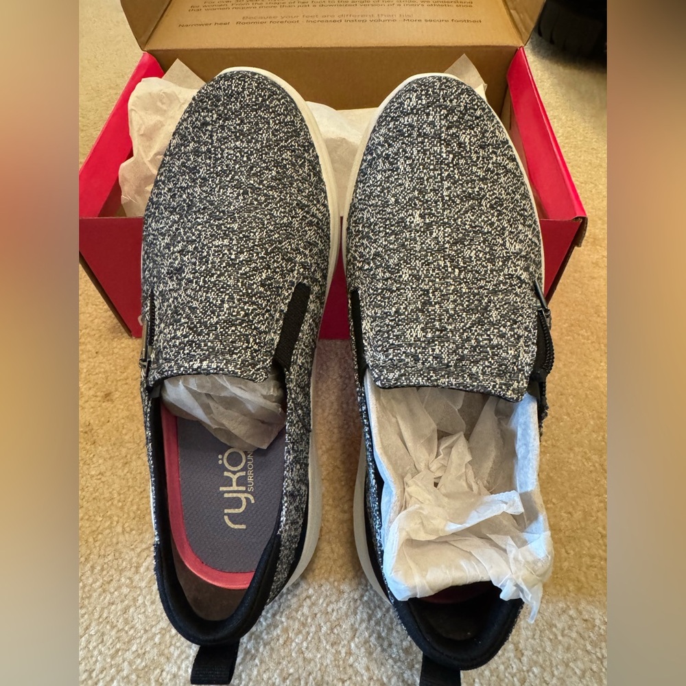Ryka women’s Gray and Black TweedSlip-On Loafers